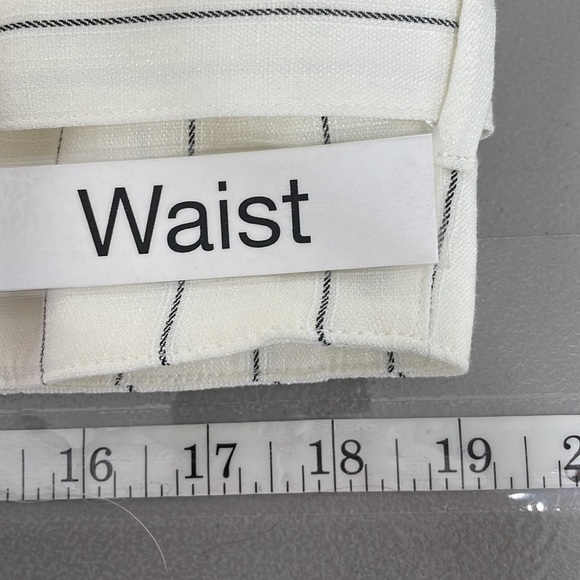 Worthington Shorts NWT Pleated Flare Ivory Black Stripes Size 18 - Picture 10 of 12